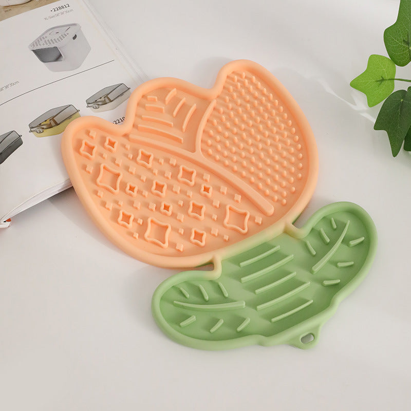 2-pcs Tulip Shaped Silicone Pet Licking Mat Slow Feeder